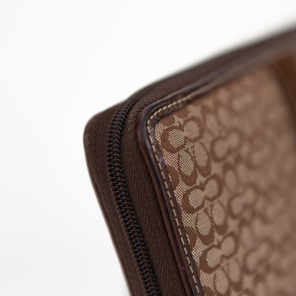 COACH Chocolate Brown Signature C Zipper Wallet - Picture 8 of 10